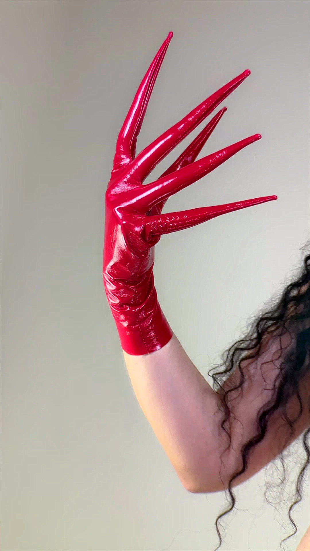 Shine Red CLAW GLOVES  POINTED - огляд і ціна Patent Leather Shine